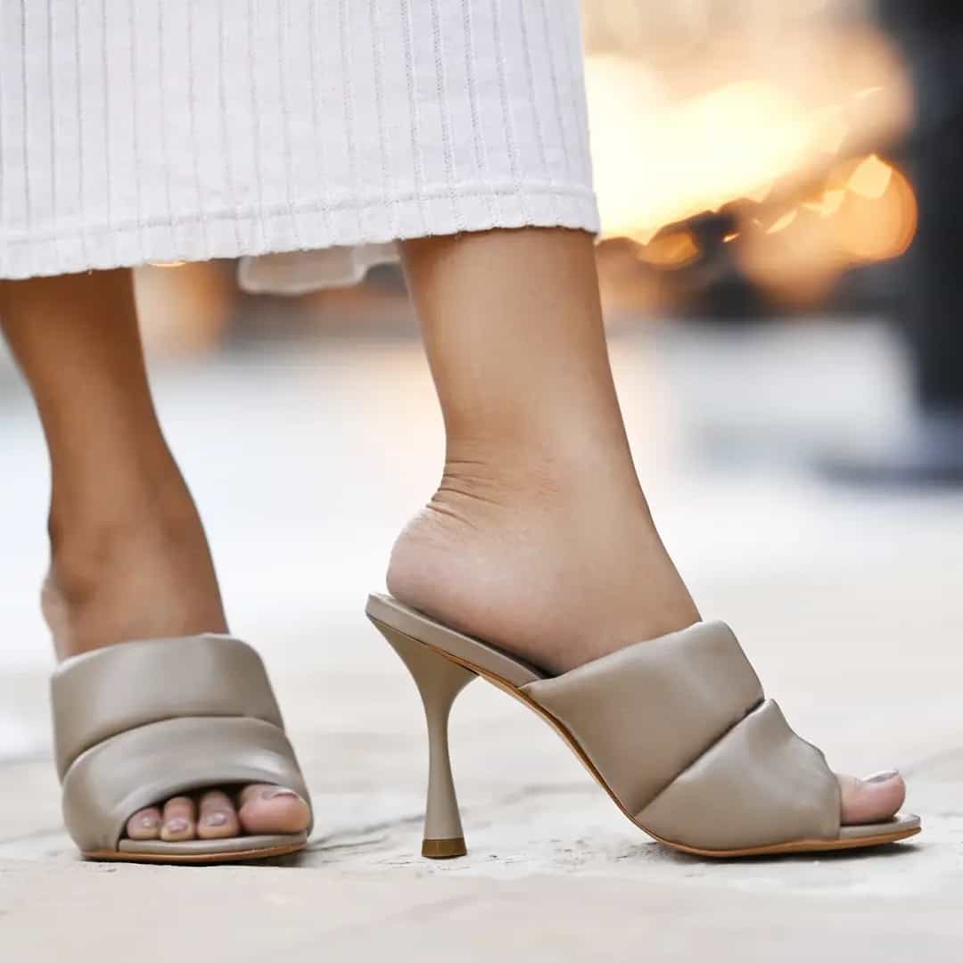 Ladies Soft Slippers in Spool Heel